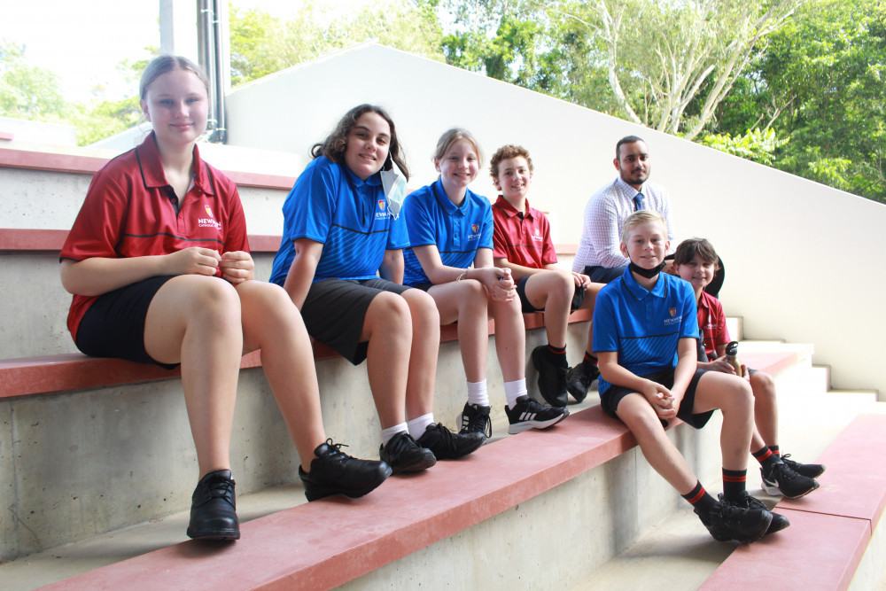 (L-R) Alicia Stumer, Cara Kelly, Meredith Archer, Liam Duffy, Chase Britnell, Brodie Biskupski and Deputy Principal Wilbur Donovan