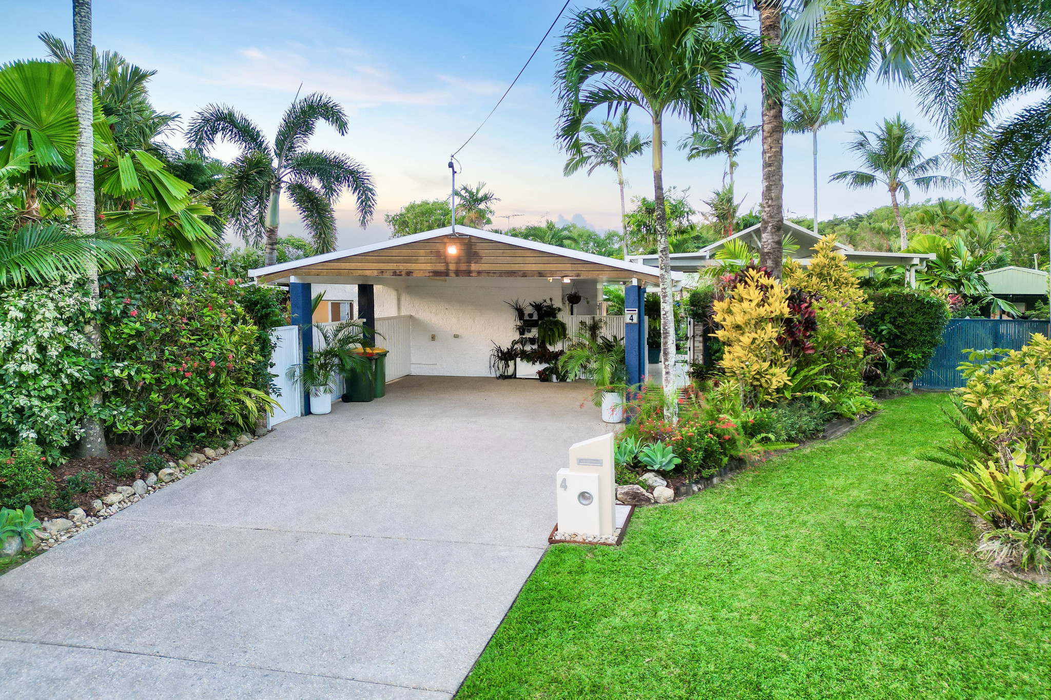 4 Thetford Close, Clifton Beach