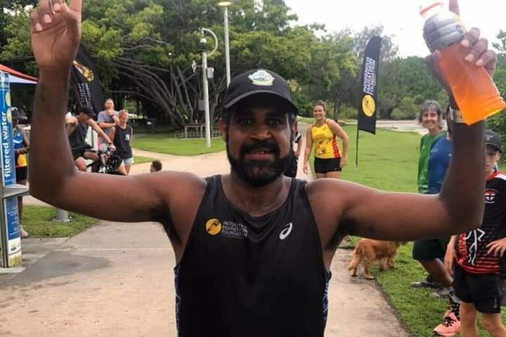 Colin Sampton during his 100km run at the Cairns Esplanade last Saturday.