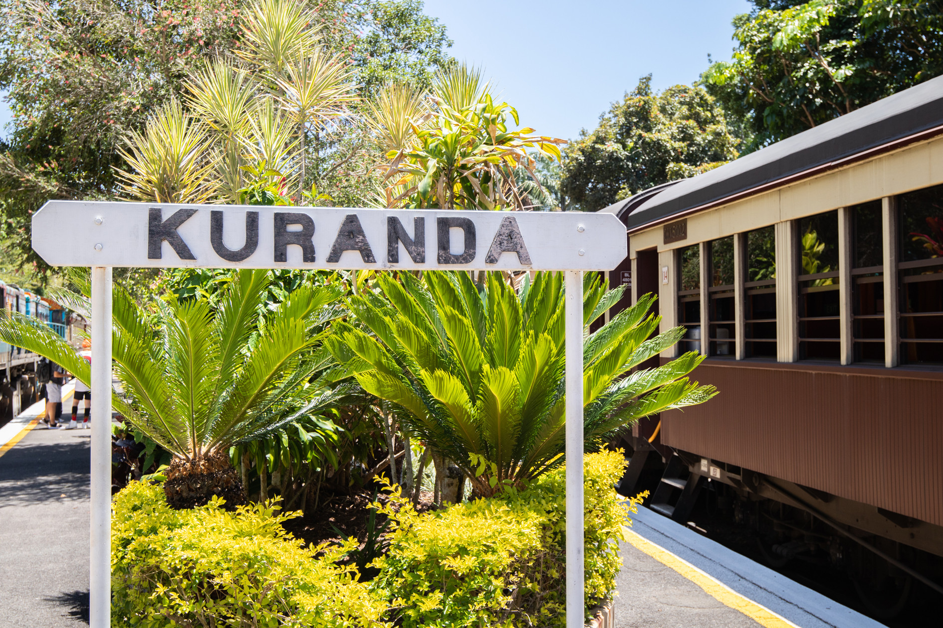 kuranda-station-sign.jpg