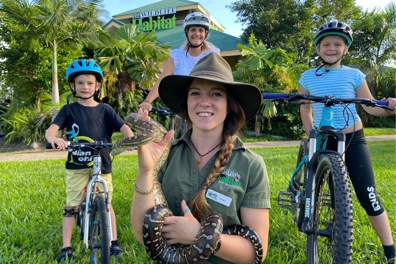 Wildlife-Habitat-keeper-Renee-Miles-with-local-mum-Carie-Kelliher-and-her-kids-Koby7-and-Lani-9-ahead-of-the-Mothers-Day-Community-Ride2