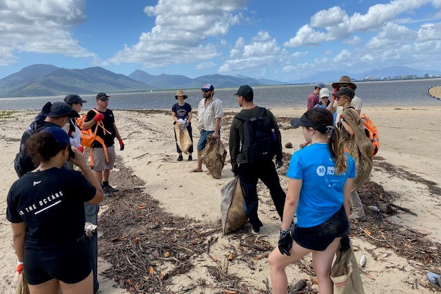 Beach clean up for Cairns mangroves and beaches - feature photo