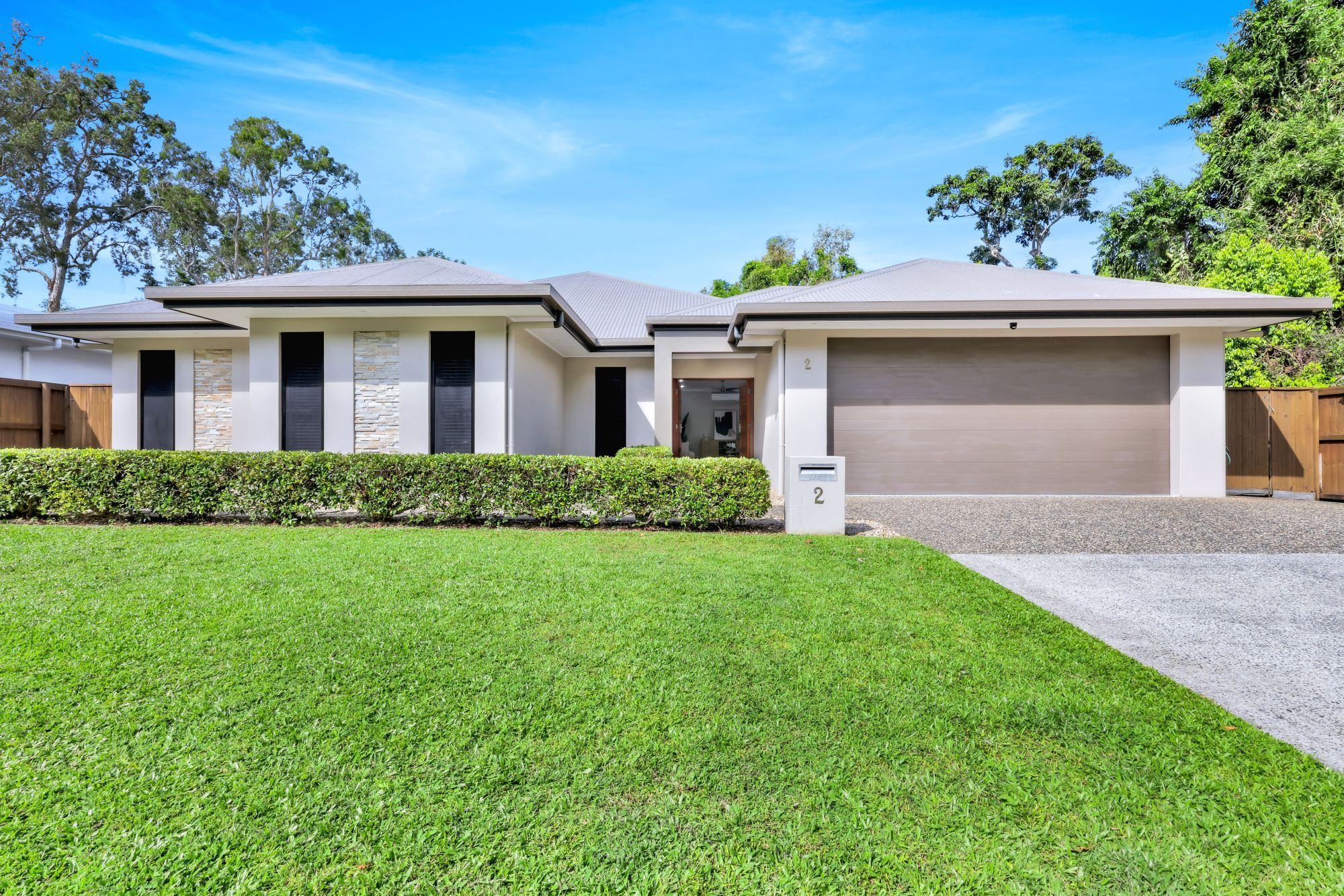 2 Anchor Close, Trinity Beach