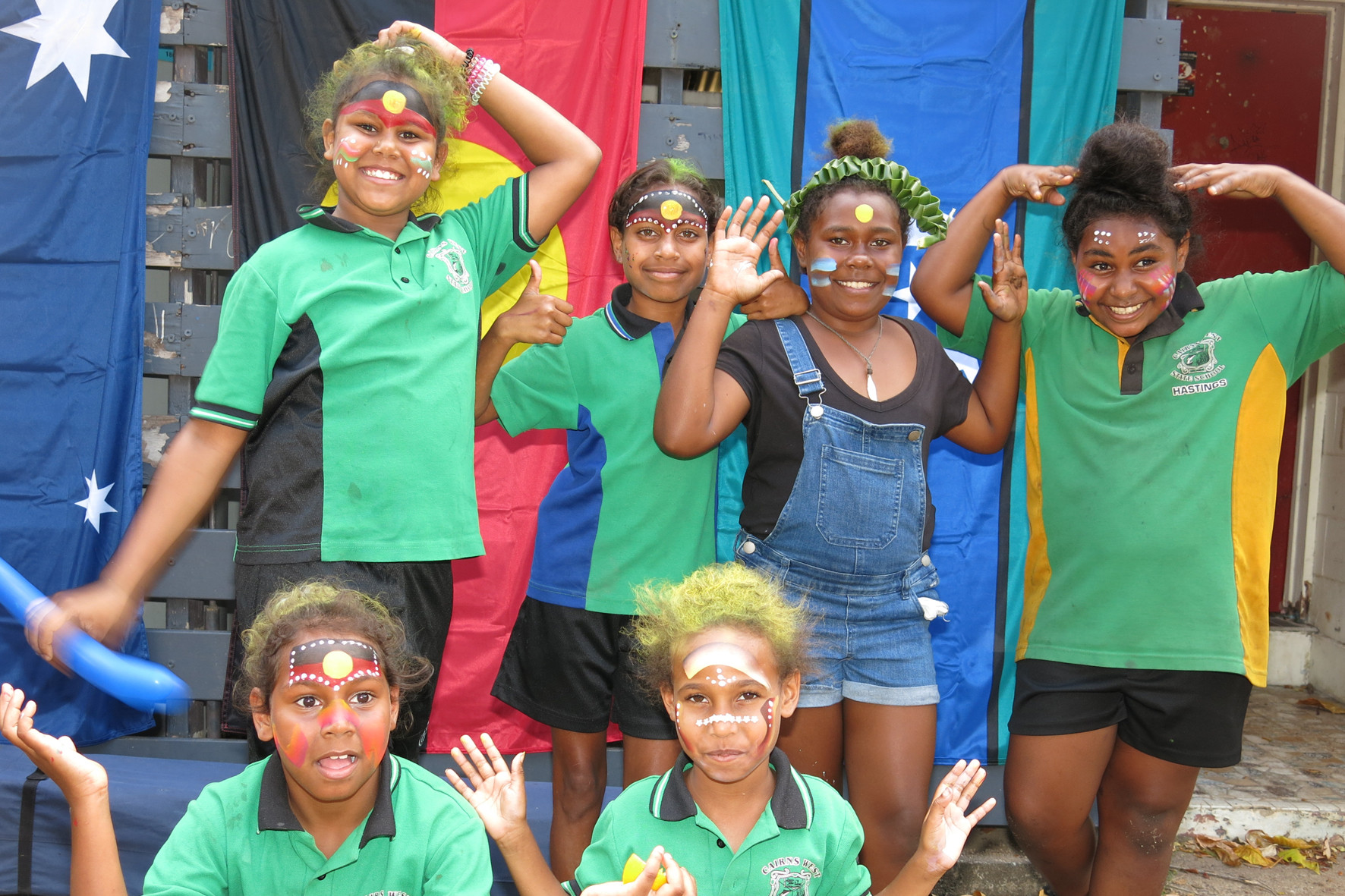 Rosella Sakawai (7), Kunji Gibson (8), Maree Sakawai (10), Kayleah Gibson (11), Malleah Kaigeya (9) and Teena Scott (10) at the Cairns Villa and Leisure Park NAIDOC celebration. Photo by Tanya Murphy.