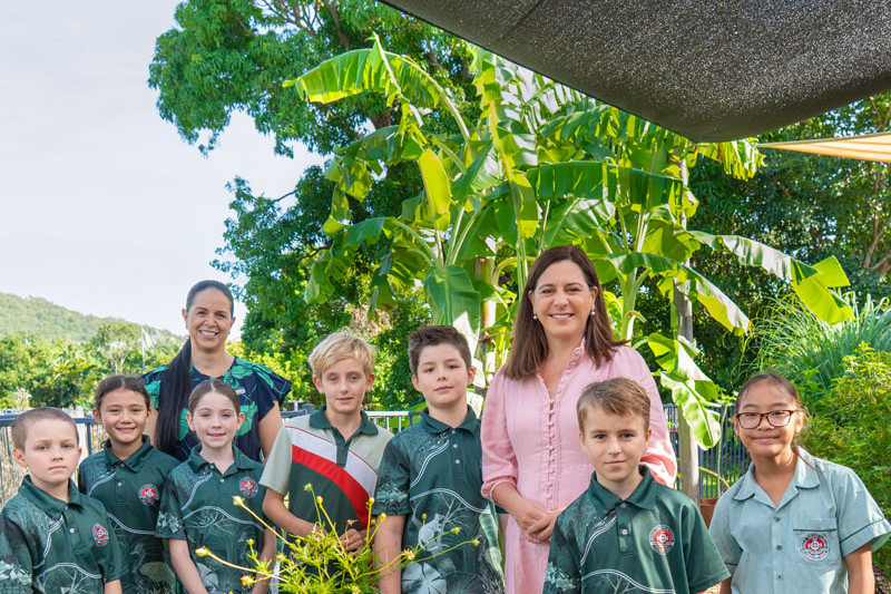 Attorney-General Deb Frecklington (right) and Holy Cross Primary School principal Sarah Hamilton (left) with student gardeners. Picture: Supplied