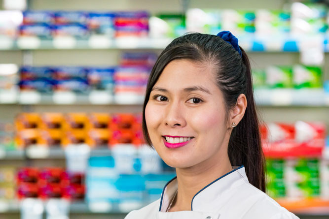Marlin Coast Amcal pharmacist and Thai immigrant Gift Ladarat has been nominated for the pharmacist of the year award for her compounding work and passion for supporting the community. Picture: Supplied.