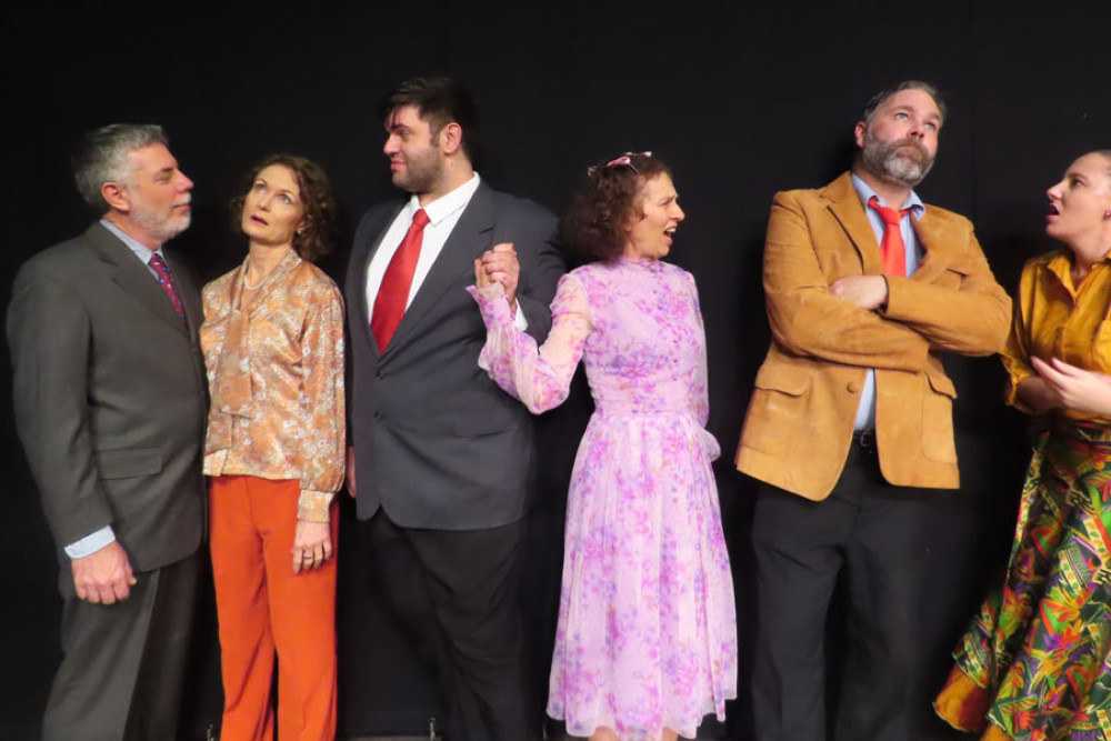 Cast of How The Other Half Loves Howard Smith, Deb Bass, Jake Skukan, Jocelyn Goodwin, Tim Wright and Kaitlen Adams. Picture: Supplied