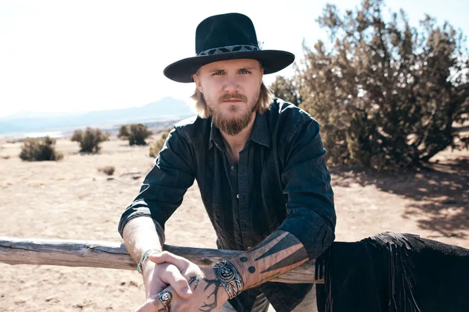 American country superstar Jackson Dean will be performing at the Savannah in the Round this weekend for the first time. Pictures: Supplied