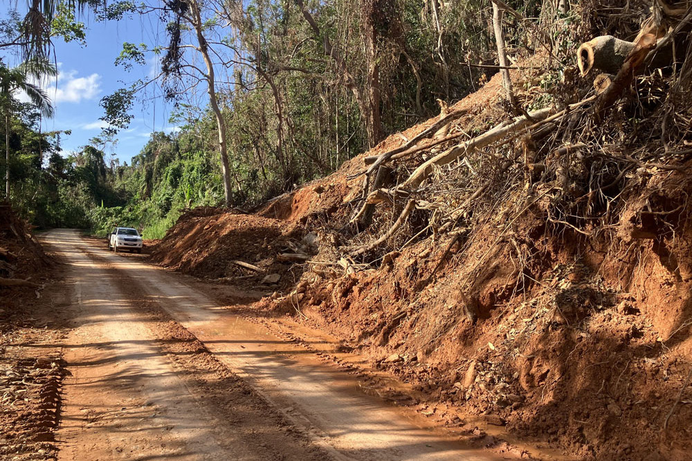 The hill above Cape Tribulation Rd at the large Noah Range slip is not stable. Picture: Douglas Shire Council