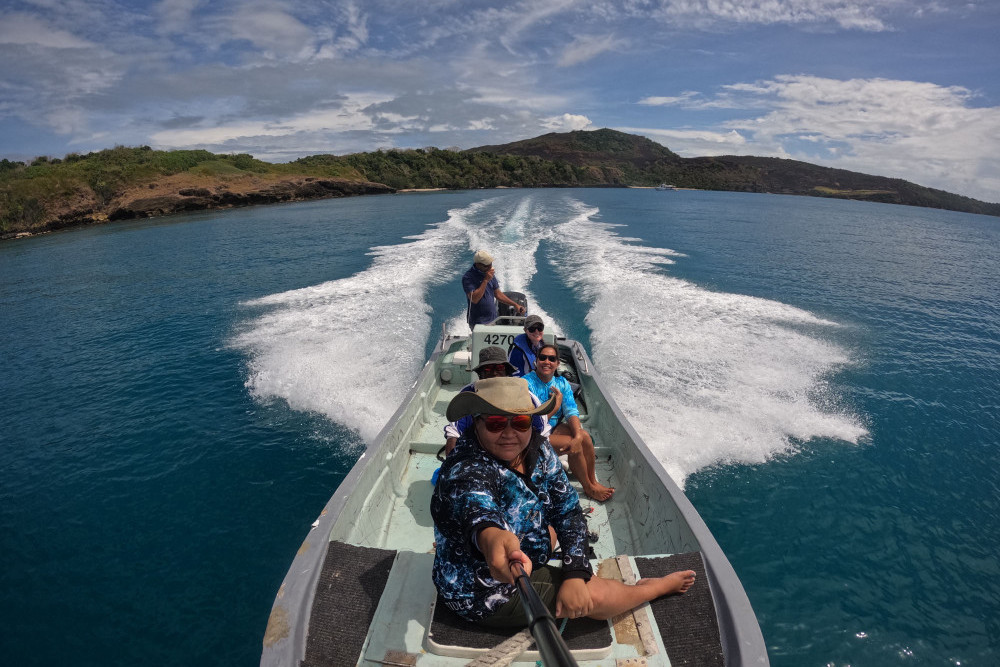 Women Warriors set sail for Great Reef Census - feature photo