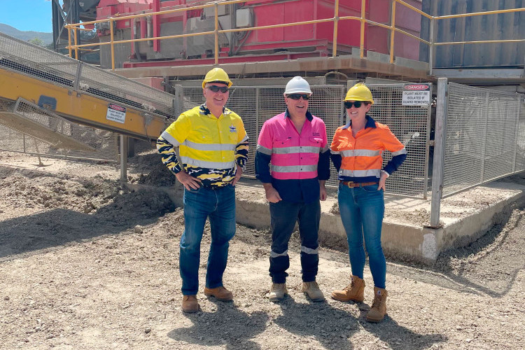 (L/R) Resources Minister Scott Stuart, EQ Resources CEO Kevin MacNeill with AMEC Qld Director Sarah Gooley at historic Mt Carbine mine.