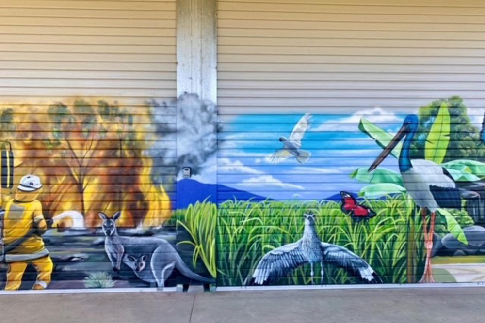 Mural “Fire in our Landscape” by Lavinia Letheby and the Murray Upper community
