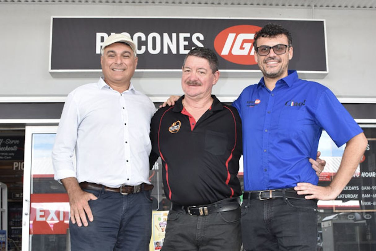 John Piccone of Piccone’s IGA supermarkets (centre) with Italian Festival vice-president Sam Marino and president Claudio Di Bartolomeo. The Piccones were major sponsors of the festival.