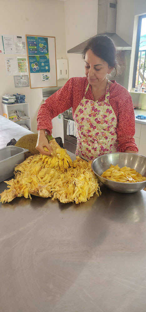 Jessa the Gardener and Jackfruit