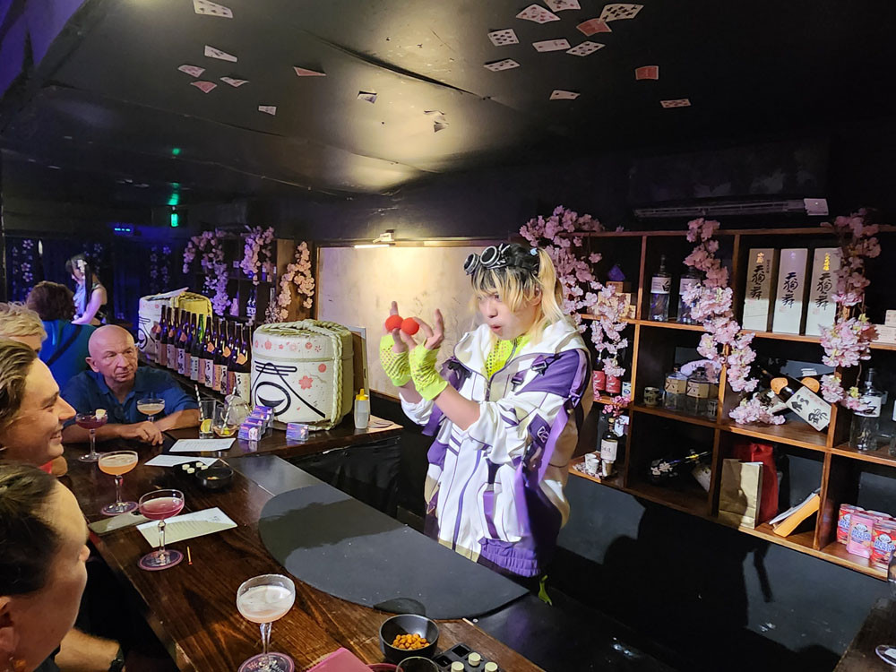 Magician E.O.Lee from The Maho Magic Bar.