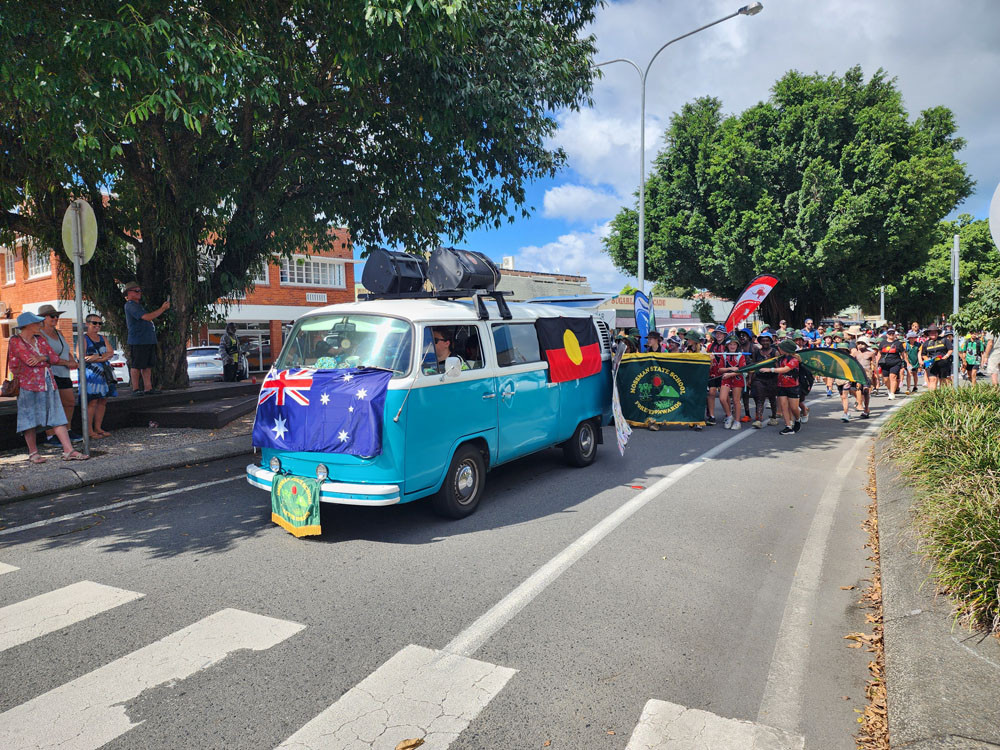 pg-11—-gazza_naidoc25_parade_1000016652.jpg