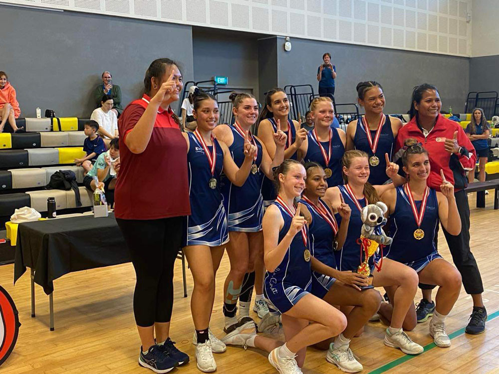 Under-17s: (back) Jasmine Jeffries, Lauren Meikle, Mikayla Reeves, Carly Dunlea, Carleena Robati and head academy coach Saadiah Khamis. (Front) Darna Ziegler, Cecily Okena, Jess Reedman, Charlotte Boevink.