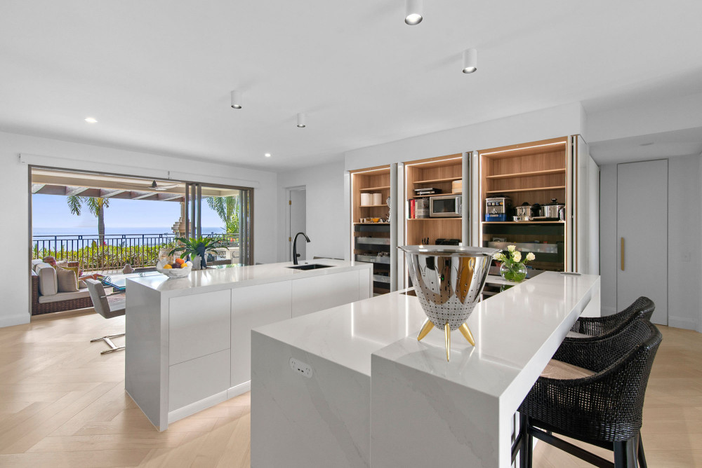 pg-27—-kitchen-of-the-year—-ccw.jpg