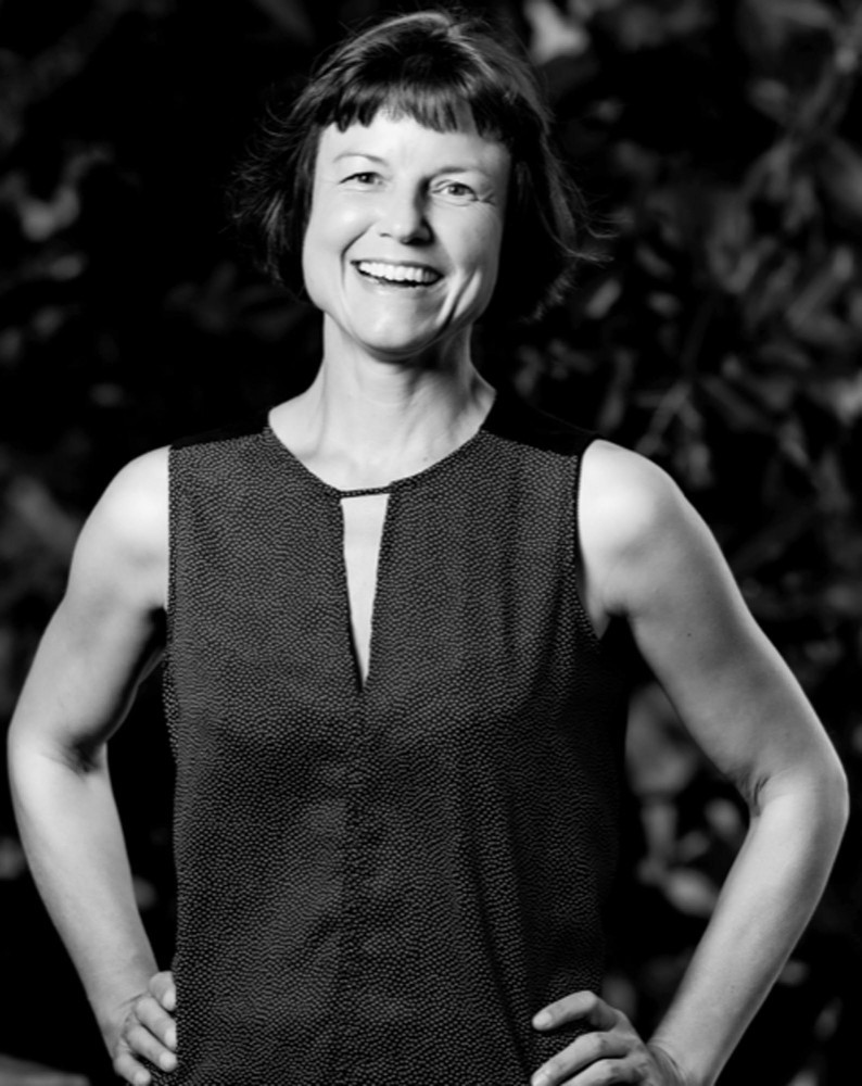 Cairns author Regina Petra Meyer released her first memoir Change of Course