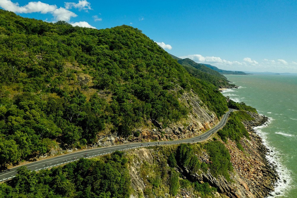 Riders making their way along Captain Cook Highway during the Cairns Airport IRONMAN Asia-Pacific Championship Cairns - Photo Korupt Visio
